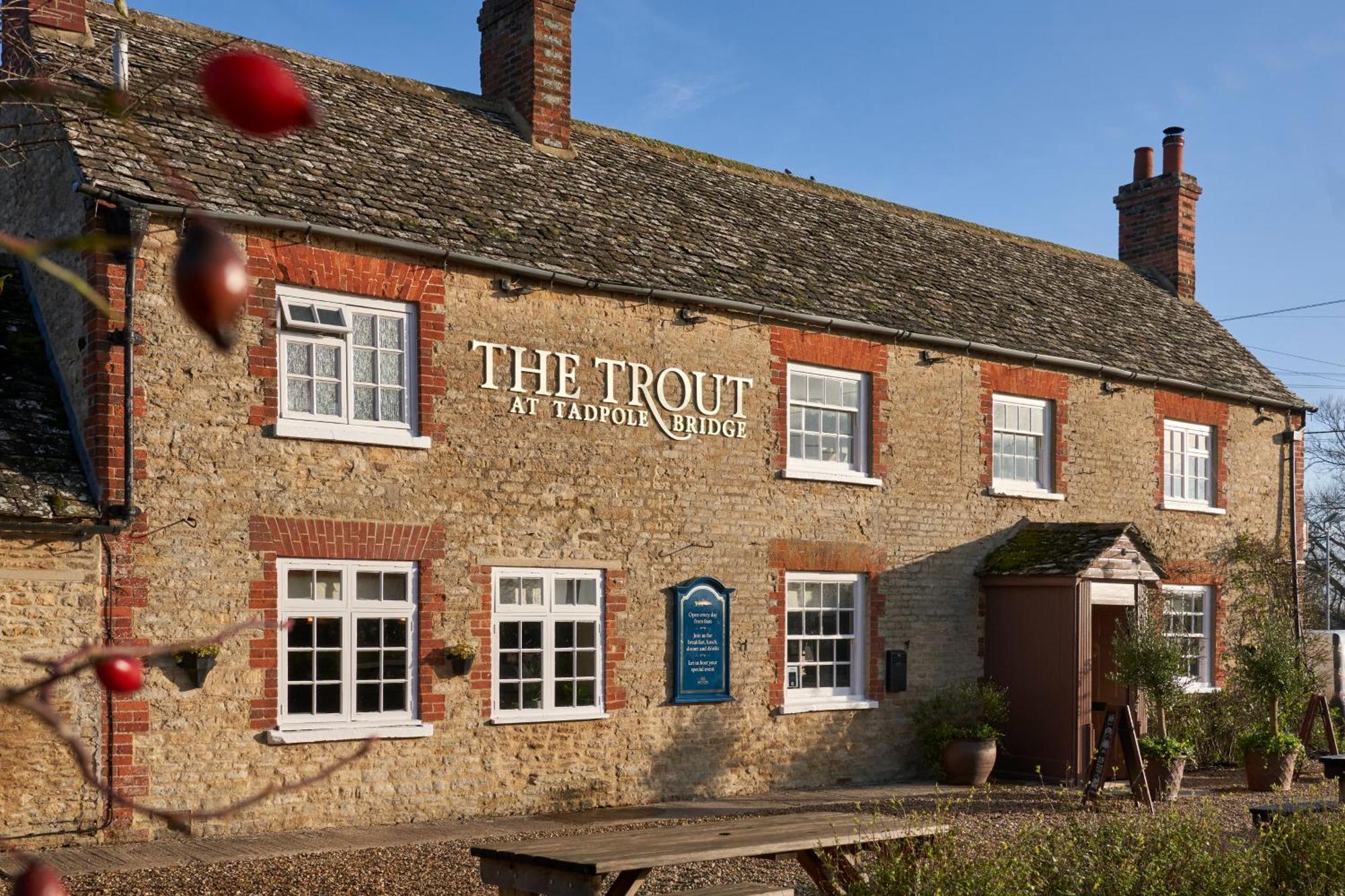 Hotel The Trout At Tadpole Bridge Faringdon Exterior foto