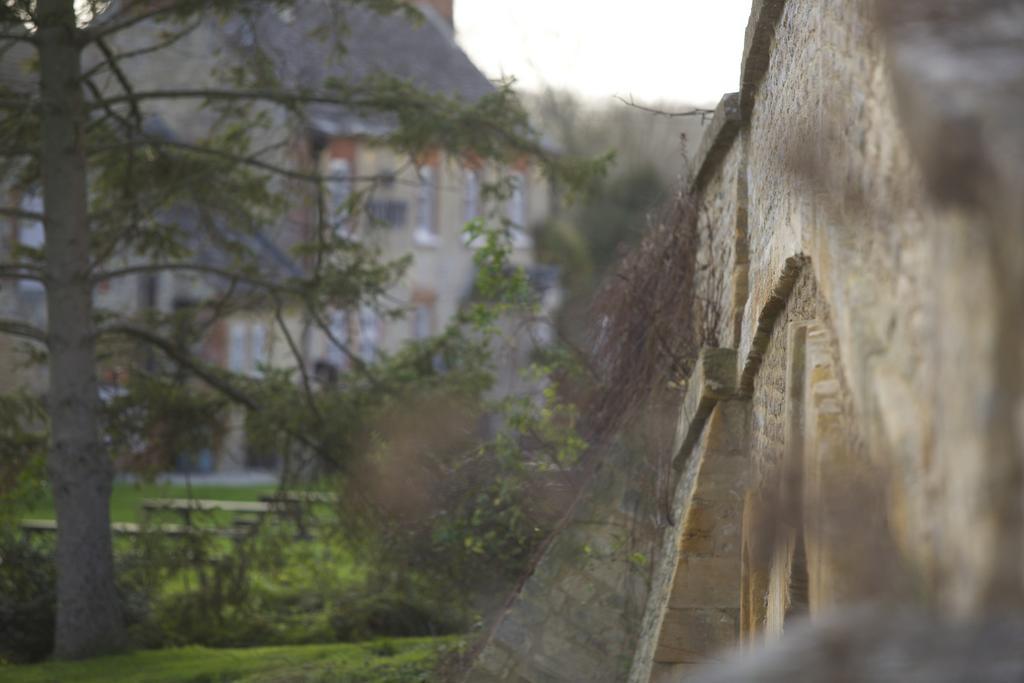 Hotel The Trout At Tadpole Bridge Faringdon Exterior foto